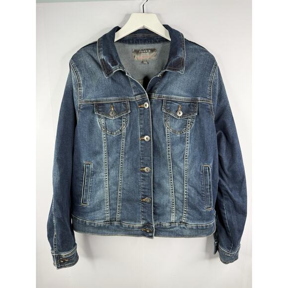 Torrid Dark Wash Blue Denim Trucker Jean Jacket Women's Size 1/1X Stretch - Picture 1 of 8